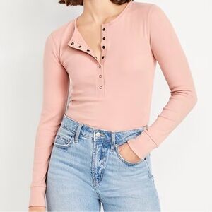NWT Old Navy Blush Long Sleeve Crew Neck Henley Top